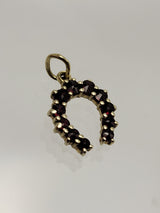 garnet horseshoe