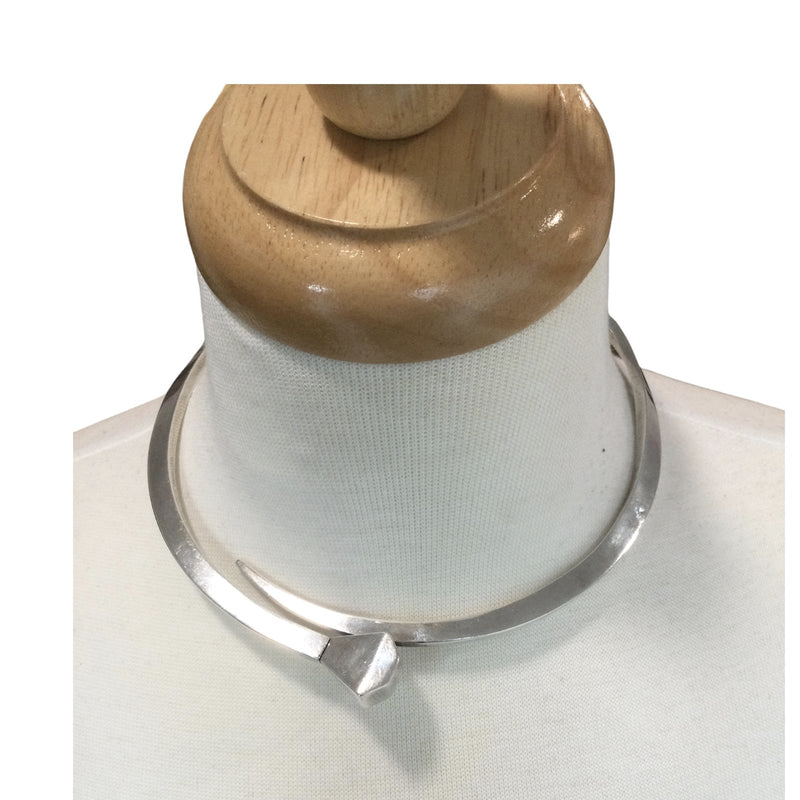 Nail Head necklace 