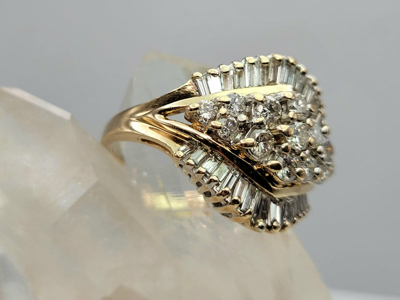 Gold diamond ring